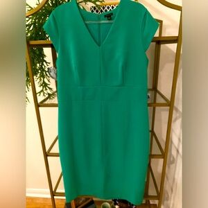 Ann Taylor clover Kelly green dress v-neck cap sleeve inset waist sz 16 pre worn